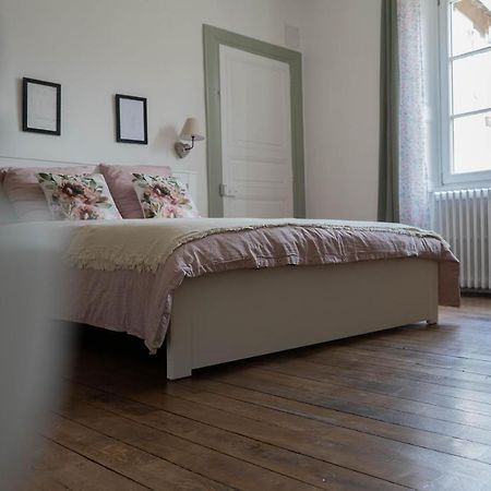 Un Dimanche Chez Julie Chambre Leontine Parthenay Bagian luar foto