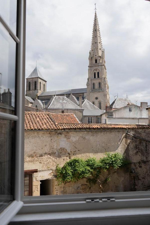 Un Dimanche Chez Julie Chambre Leontine Parthenay Bagian luar foto