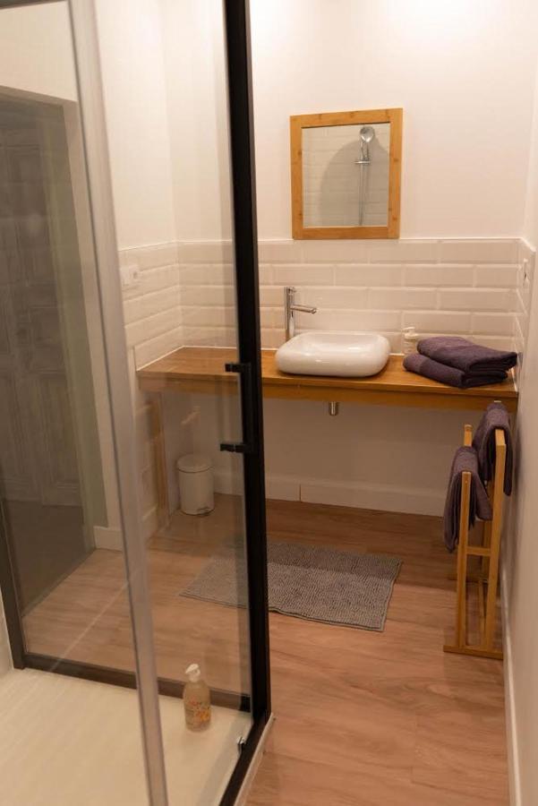 Un Dimanche Chez Julie Chambre Leontine Parthenay Bagian luar foto